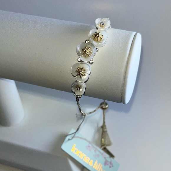 lonna & lilly Jewelry - Lonna & Lilly Gold-Tone White Flower Slider Bracelet